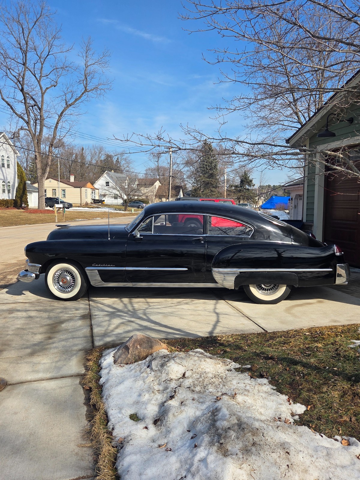 Cadillac-club-coupe-1949-Coupe