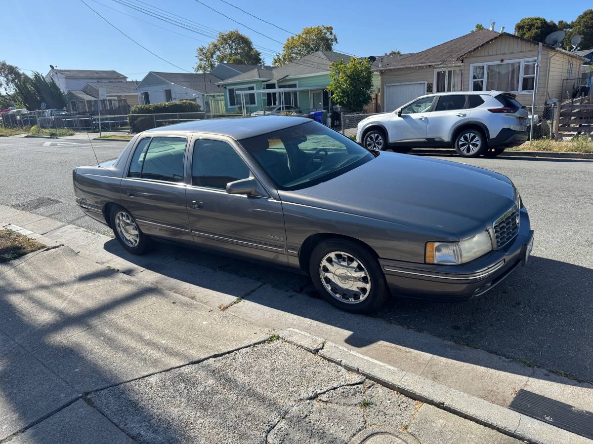 Cadillac-deville-concours-1991
