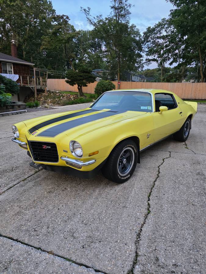 Cheveolet-camaro-1973-Yellow