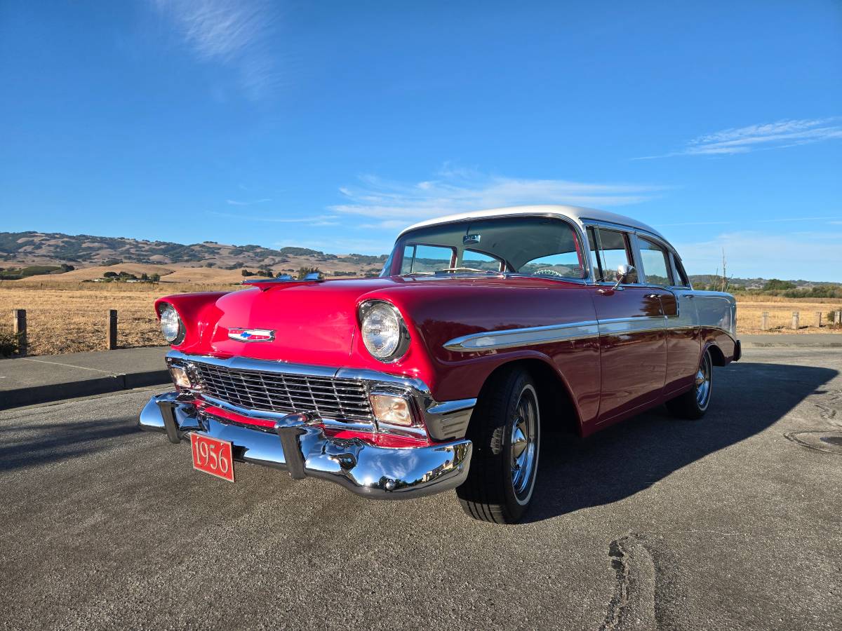 Cheverolet-bel-air-1956-red