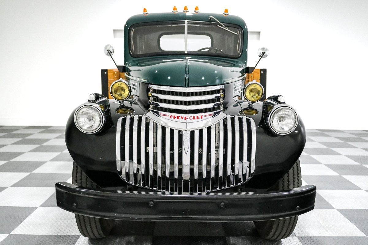 Chevrolet-1-12-Ton-Pickup-1946-Truck-Tan