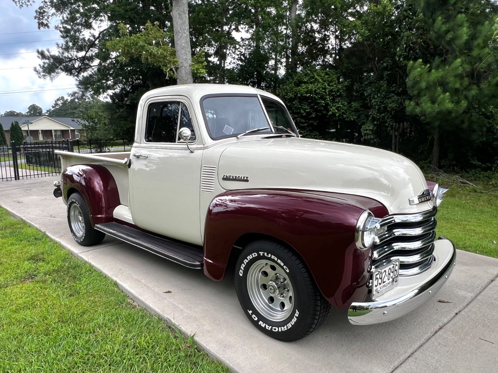 Chevrolet-12-Ton-Pickup-1952-Standard-Cab-Pickup-Burgundy