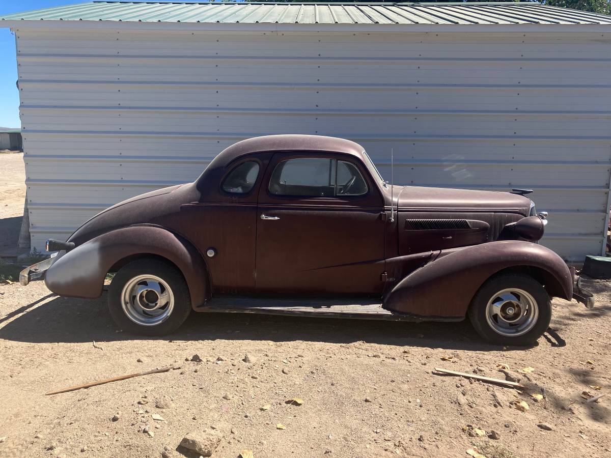 Chevrolet-1937-black