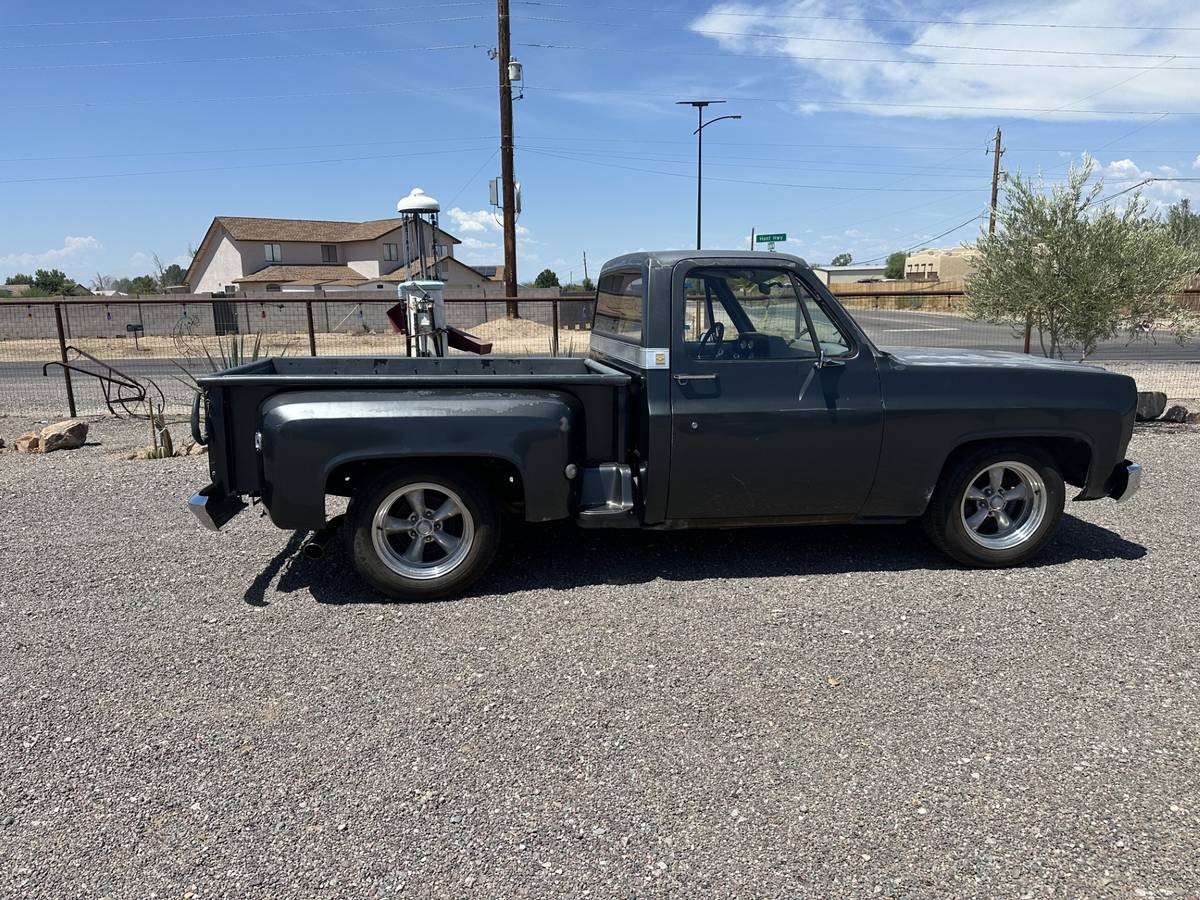 Chevrolet-1973-grey