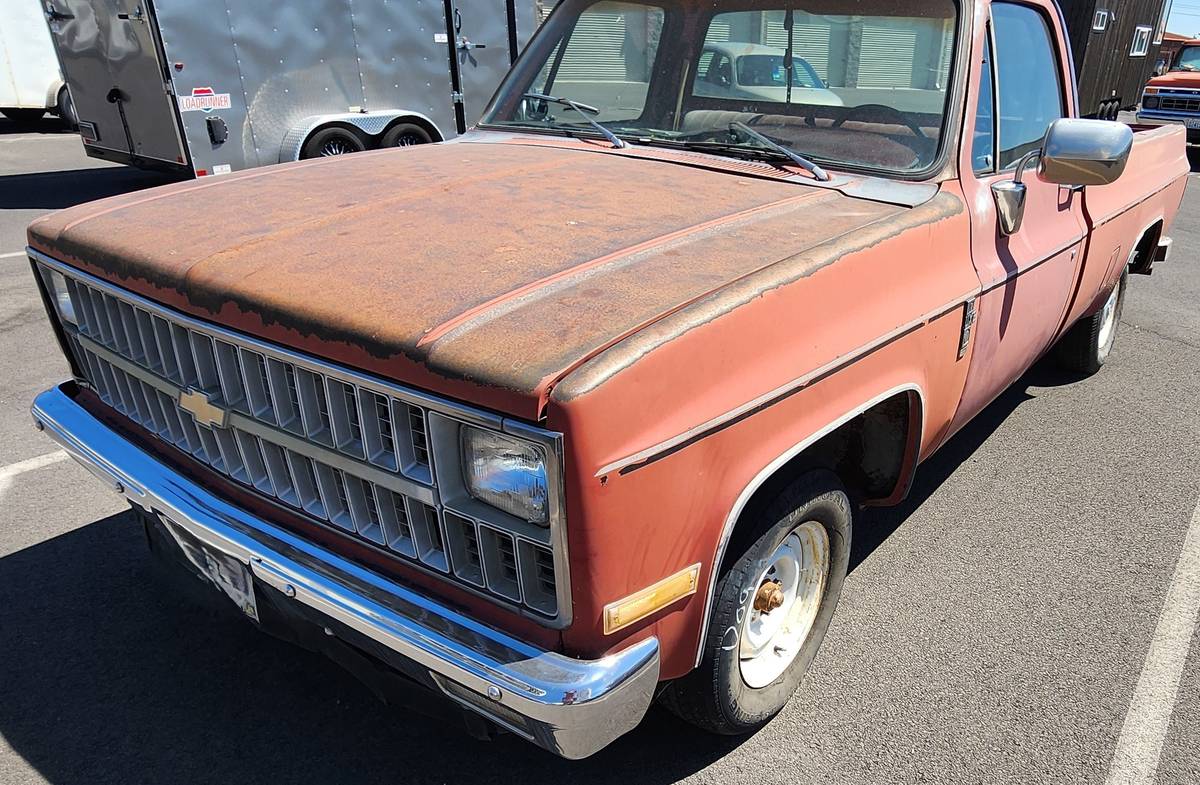 Chevrolet-1982-red