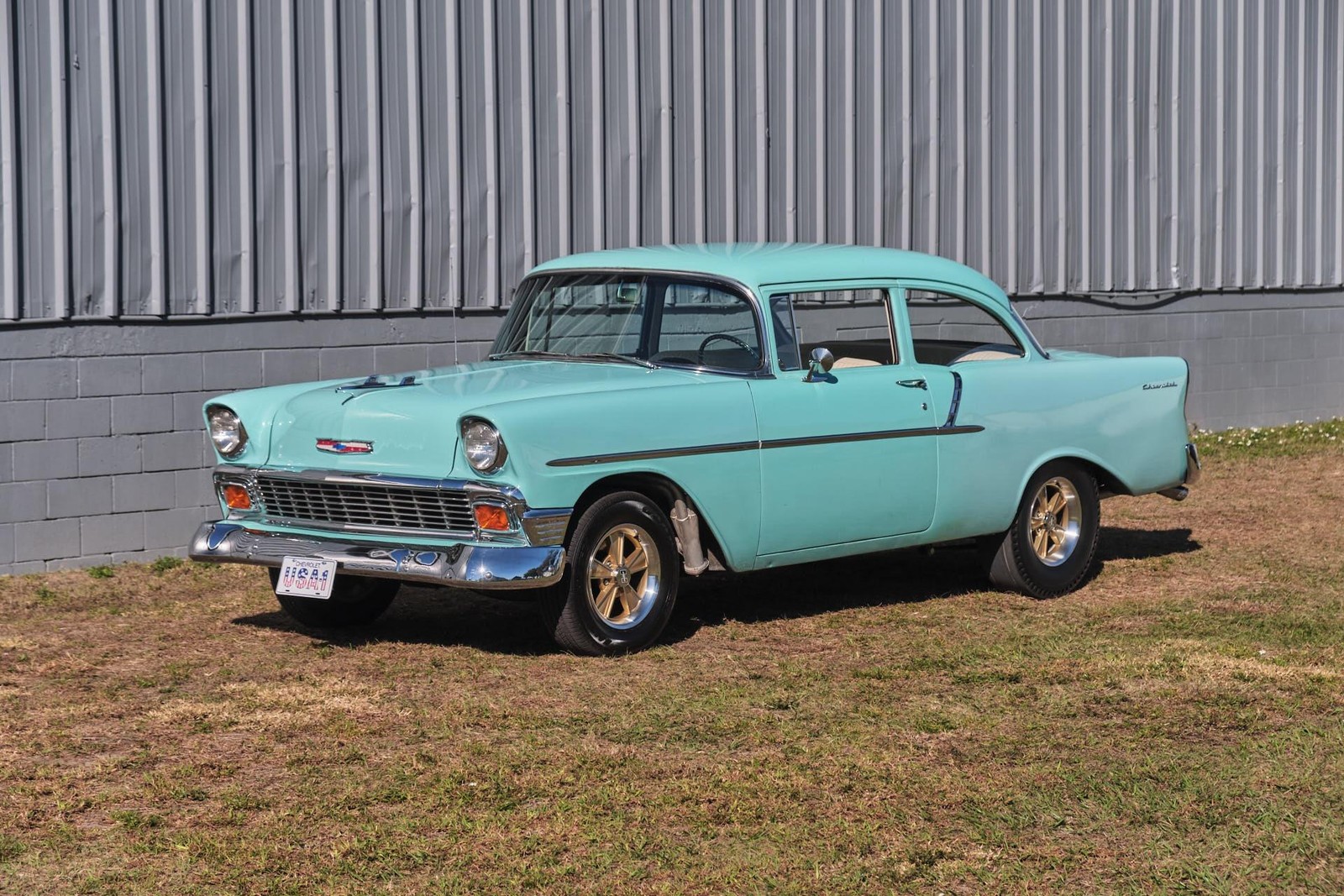 Chevrolet-210-1956-2-Door-Ivory