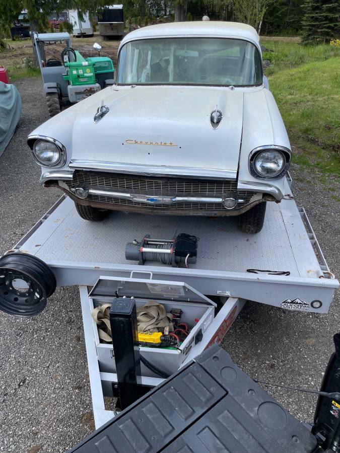 Chevrolet-210-wagon-1957-White