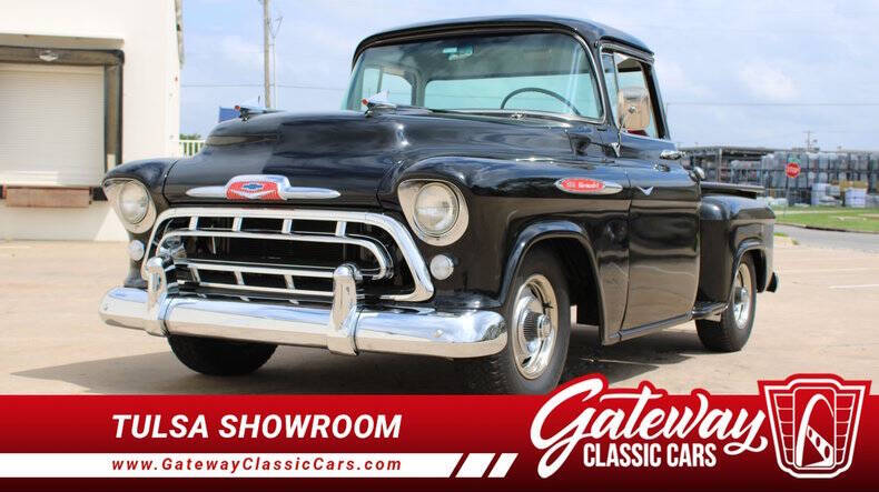 Chevrolet-3100-1957-Black-Red