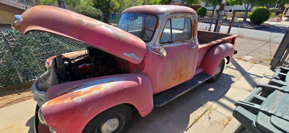 Chevrolet-3100-5-window-truck-1955-red