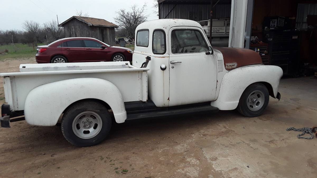 Chevrolet-3100-five-window-1949