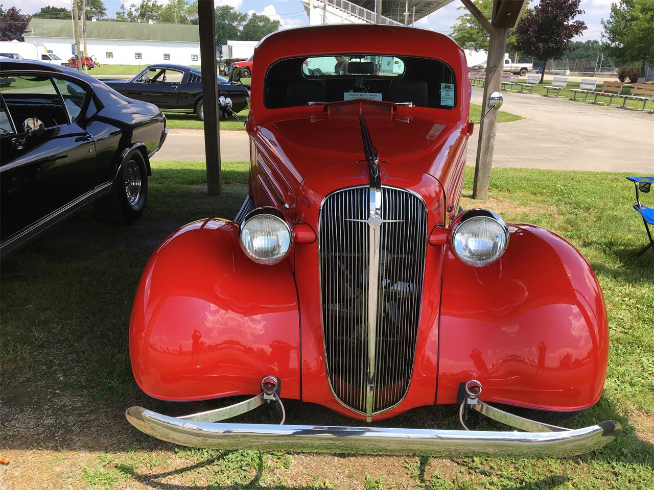 Chevrolet-5-window-coupe-1936-Viper-Red-Black