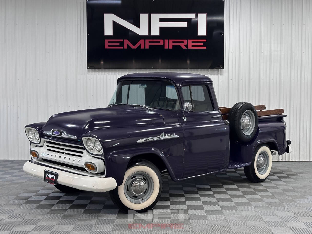 Chevrolet-Apache-1958-Purple-Black