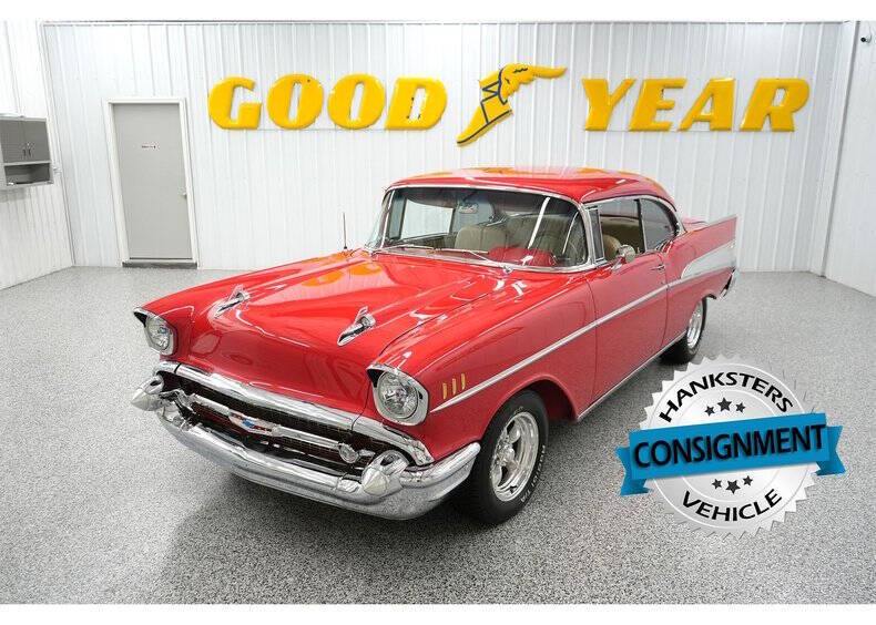 Chevrolet-Bel-air-1957-Red-Tan
