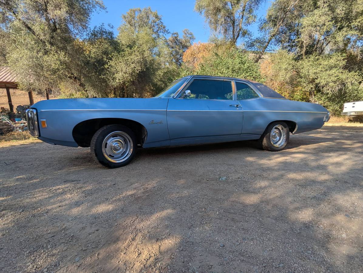 Chevrolet-Bel-air-1969-blue