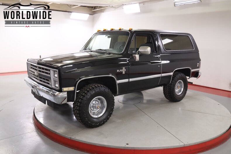 Chevrolet-Blazer-1985-Black-Gray