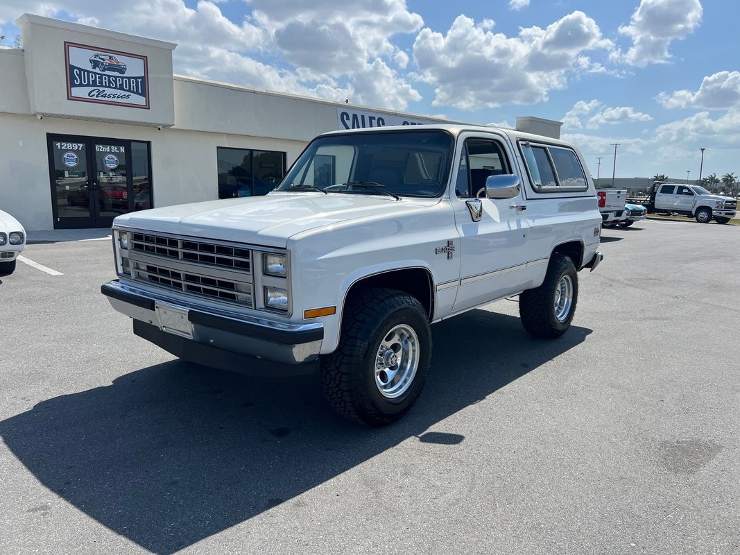 Chevrolet-Blazer-1986-SUV-Blue