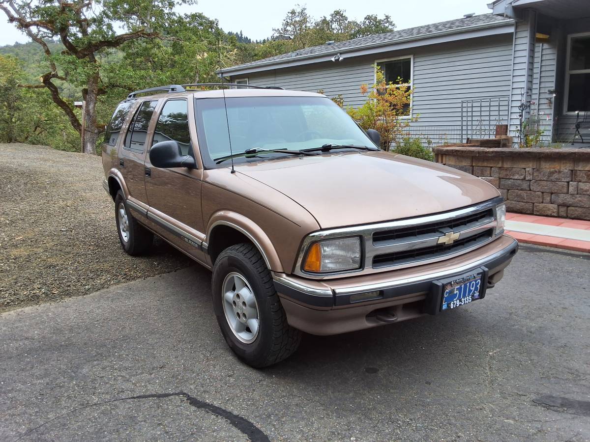 Chevrolet-Blazer-1996-custom