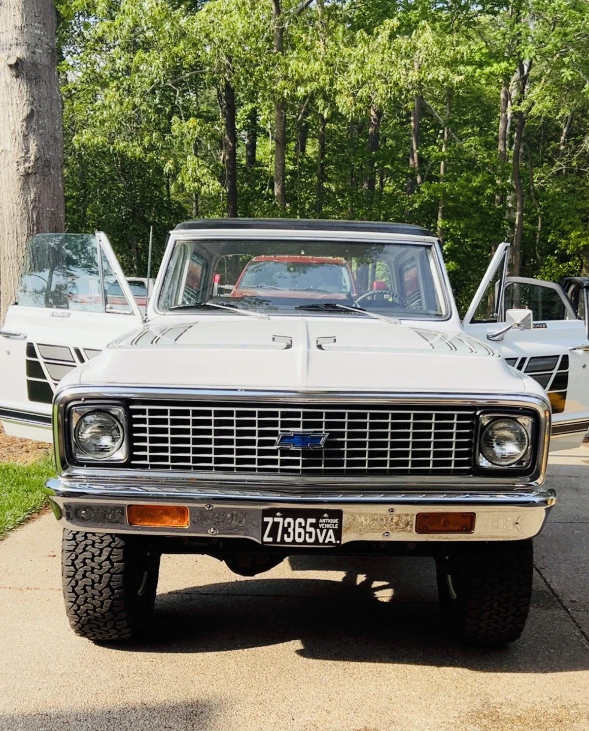 Chevrolet-Blazer-4wd-2-door-1972-White-Black