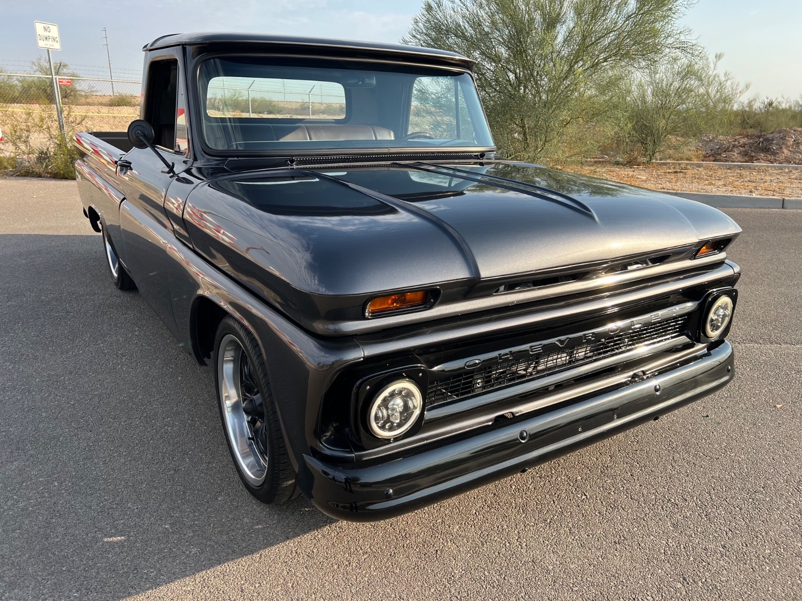 Chevrolet-C-10-1965-Pick-Up-Truck
