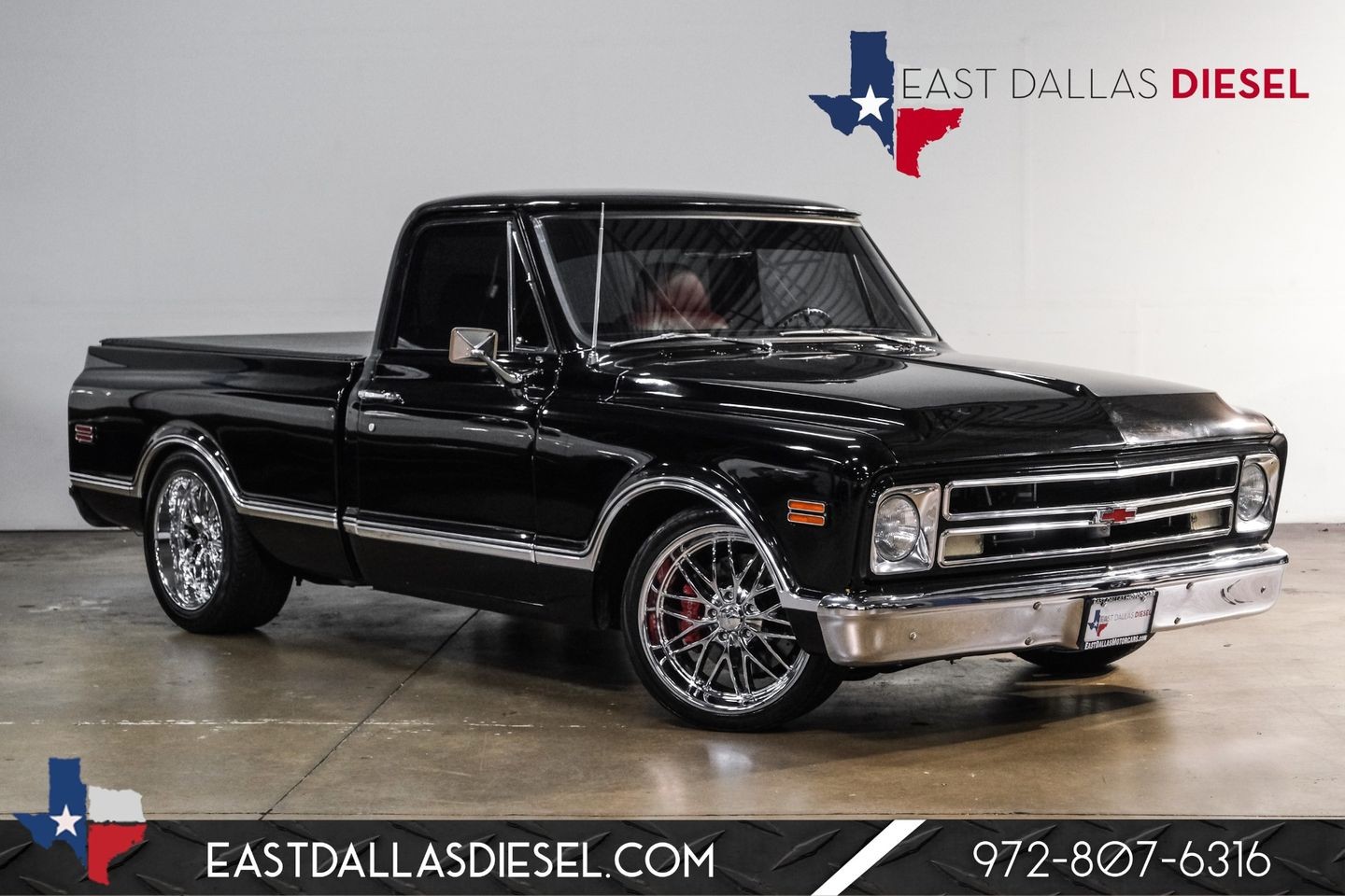 Chevrolet-C-10-1967-Pickup-Truck-RED
