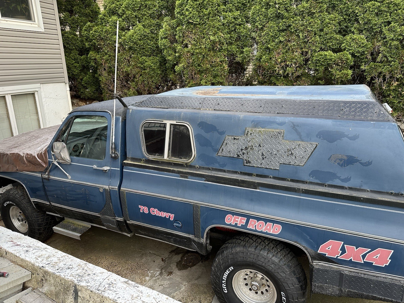 Chevrolet-C-10-1978-Blue