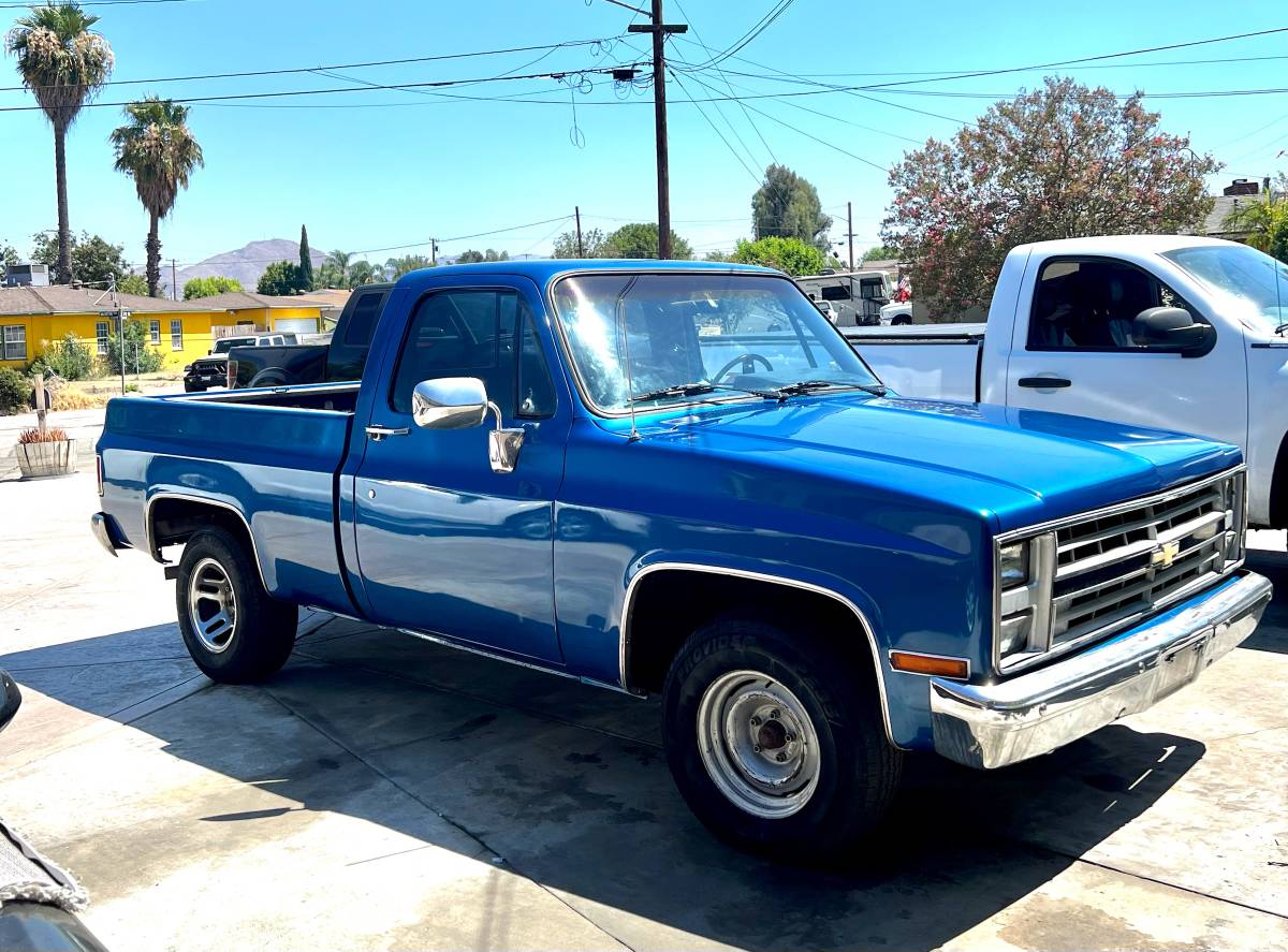 Chevrolet-C10-1986