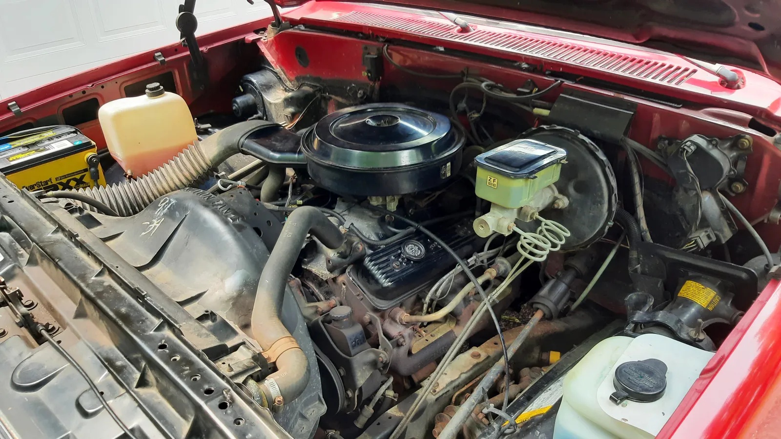 Chevrolet-C10-1987-Red-Red