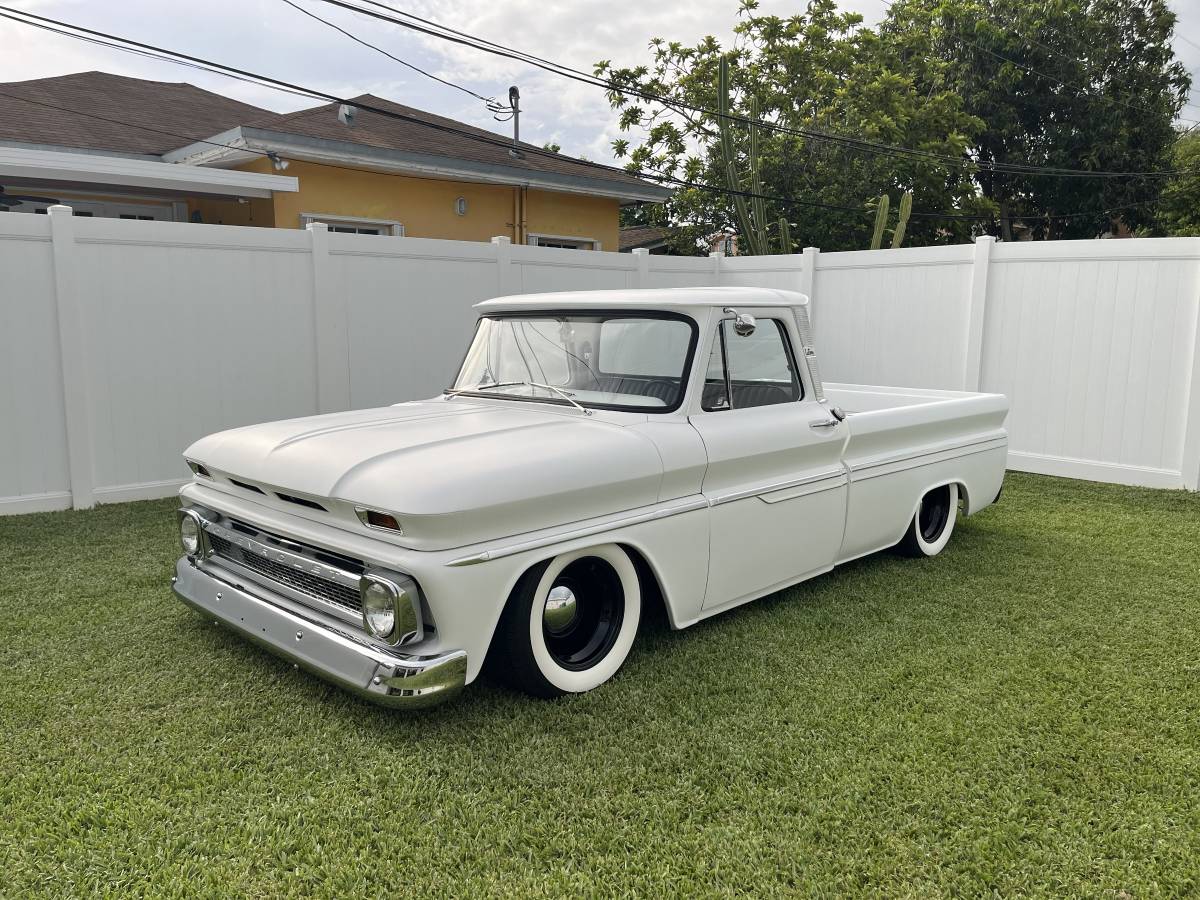 Chevrolet-C10-swb-shortbed-1500-pickup-1966-white