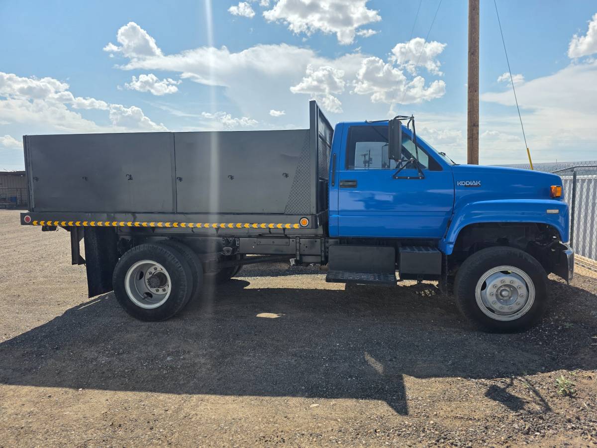 Chevrolet-C5500-kodiak-1996-blue