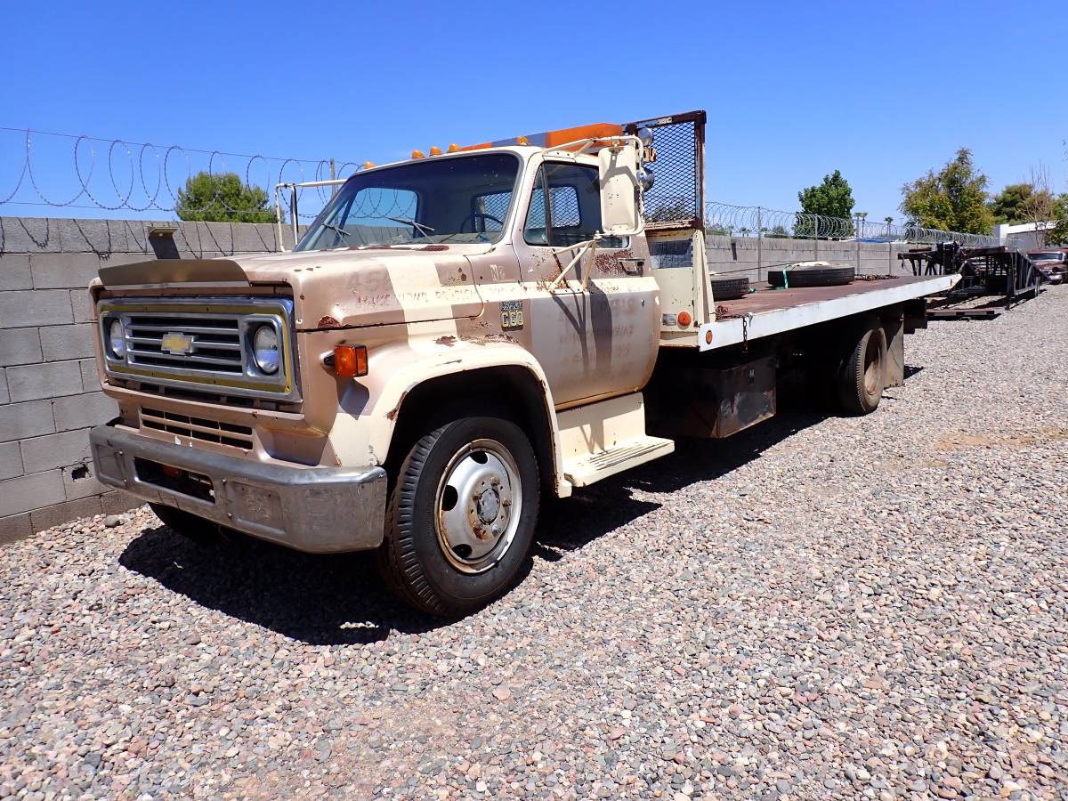 Chevrolet-C60-tow-truck-1974