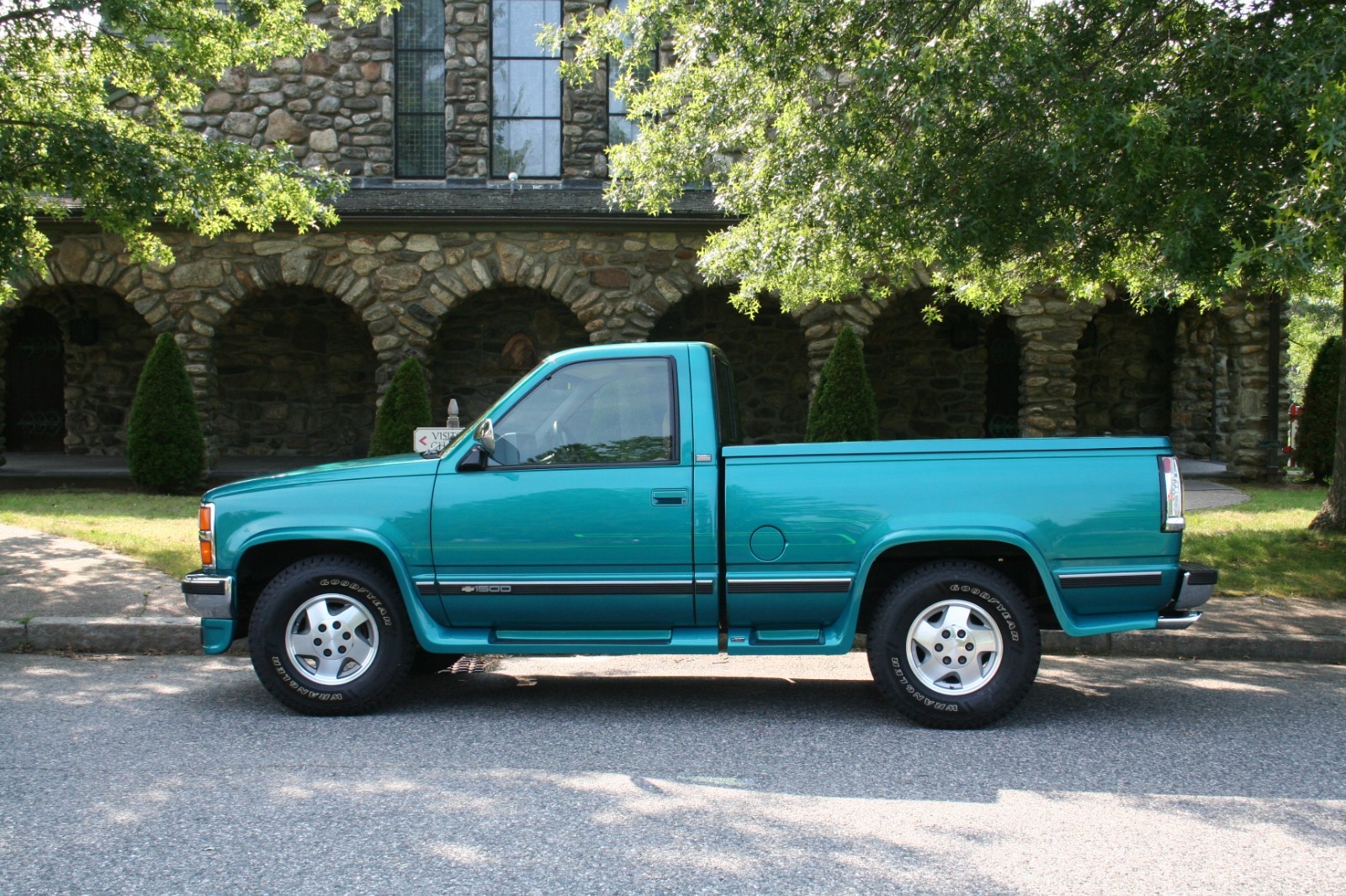 Chevrolet-CK-Pickup-1500-1993-Standard-Cab-Pickup-Gray