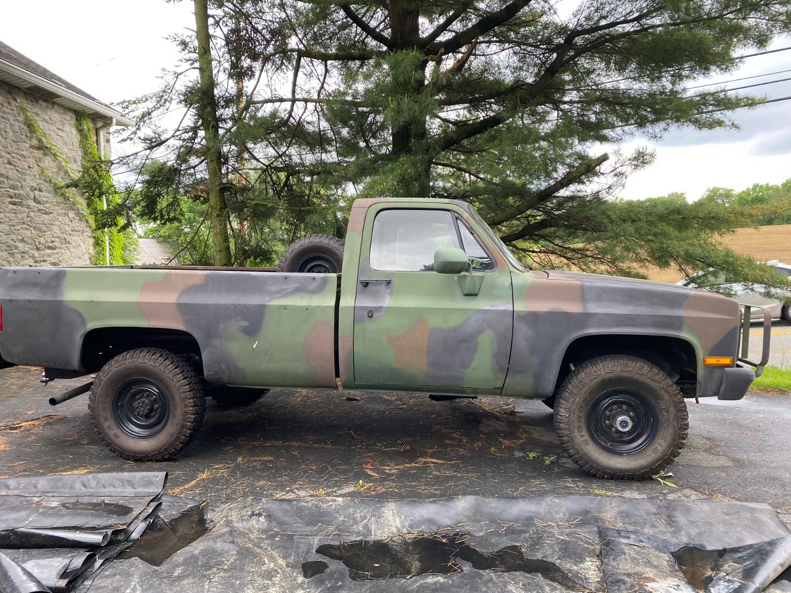 Chevrolet-CK-Pickup-3500-1984-Standard-Cab-Pickup-Burgundy