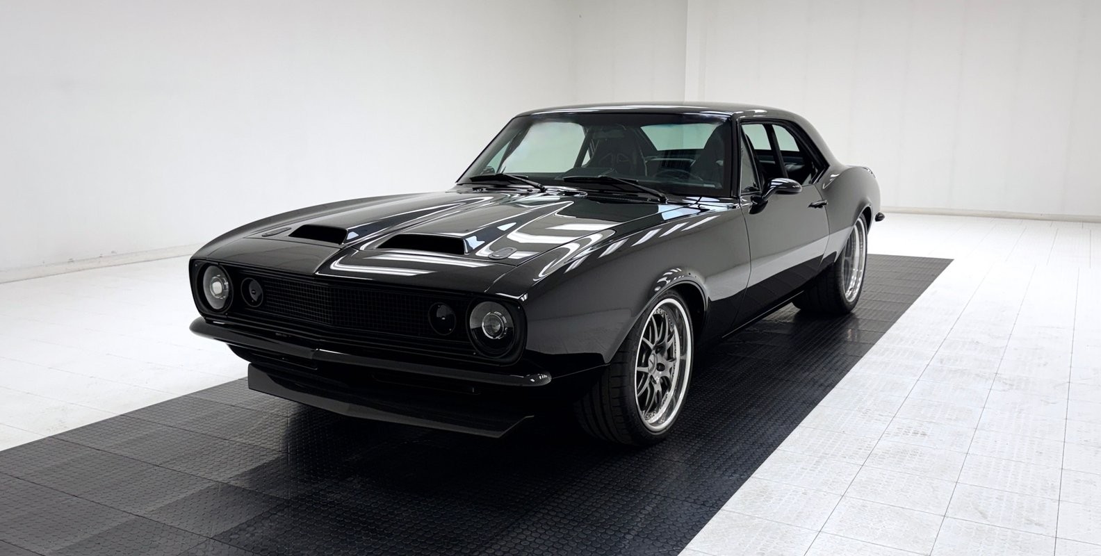 Chevrolet-Camaro-1967-Hardtop-Black
