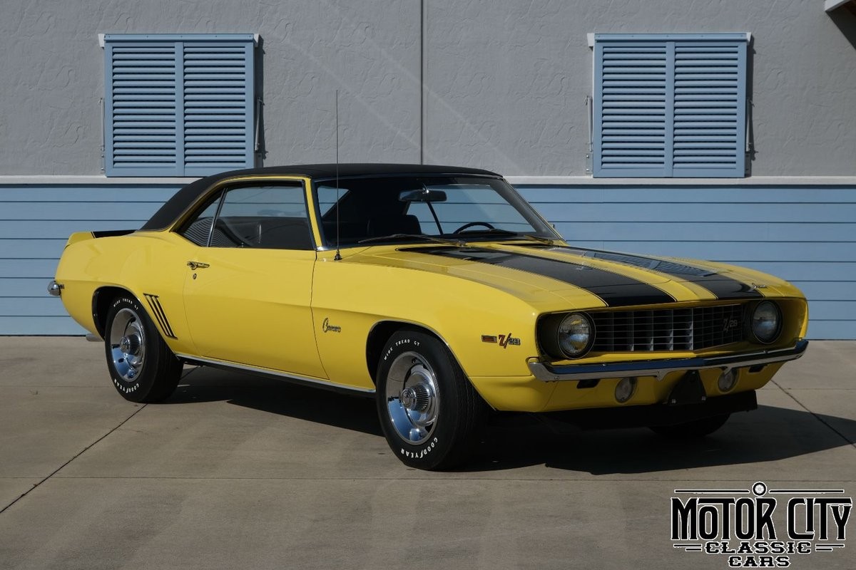 Chevrolet-Camaro-1969-Black