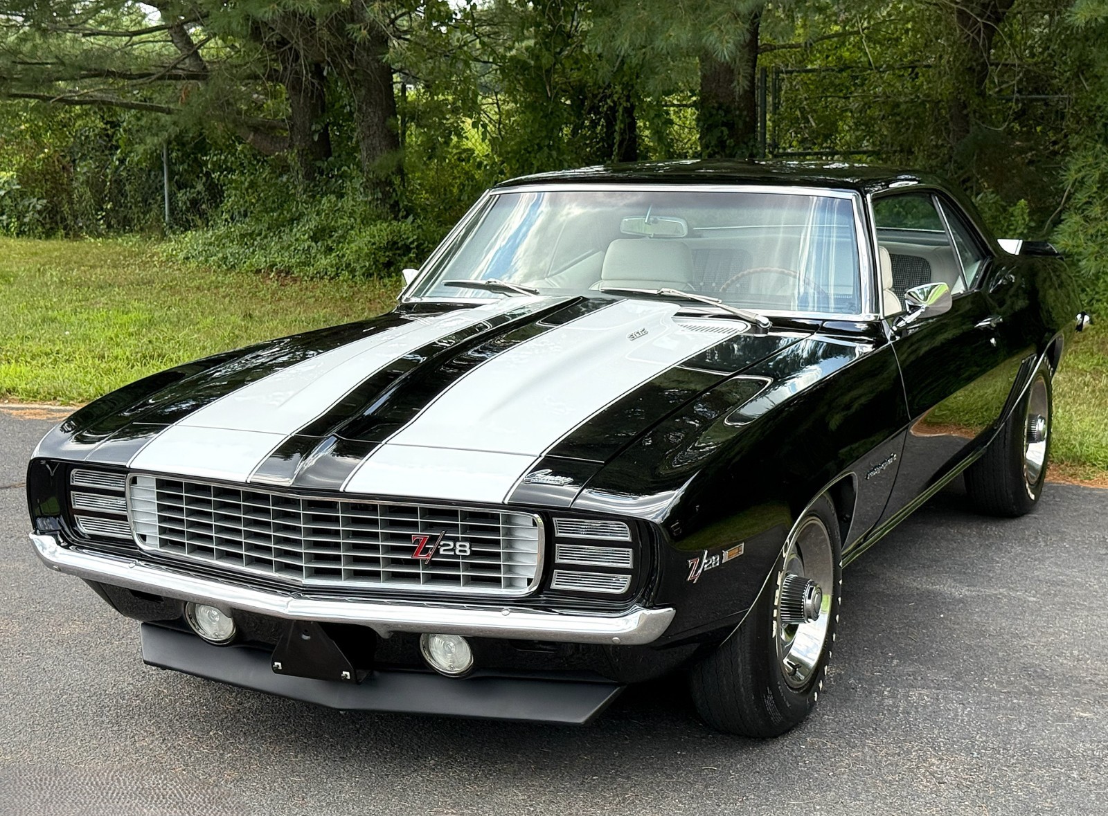 Chevrolet-Camaro-1969-Coupe-White
