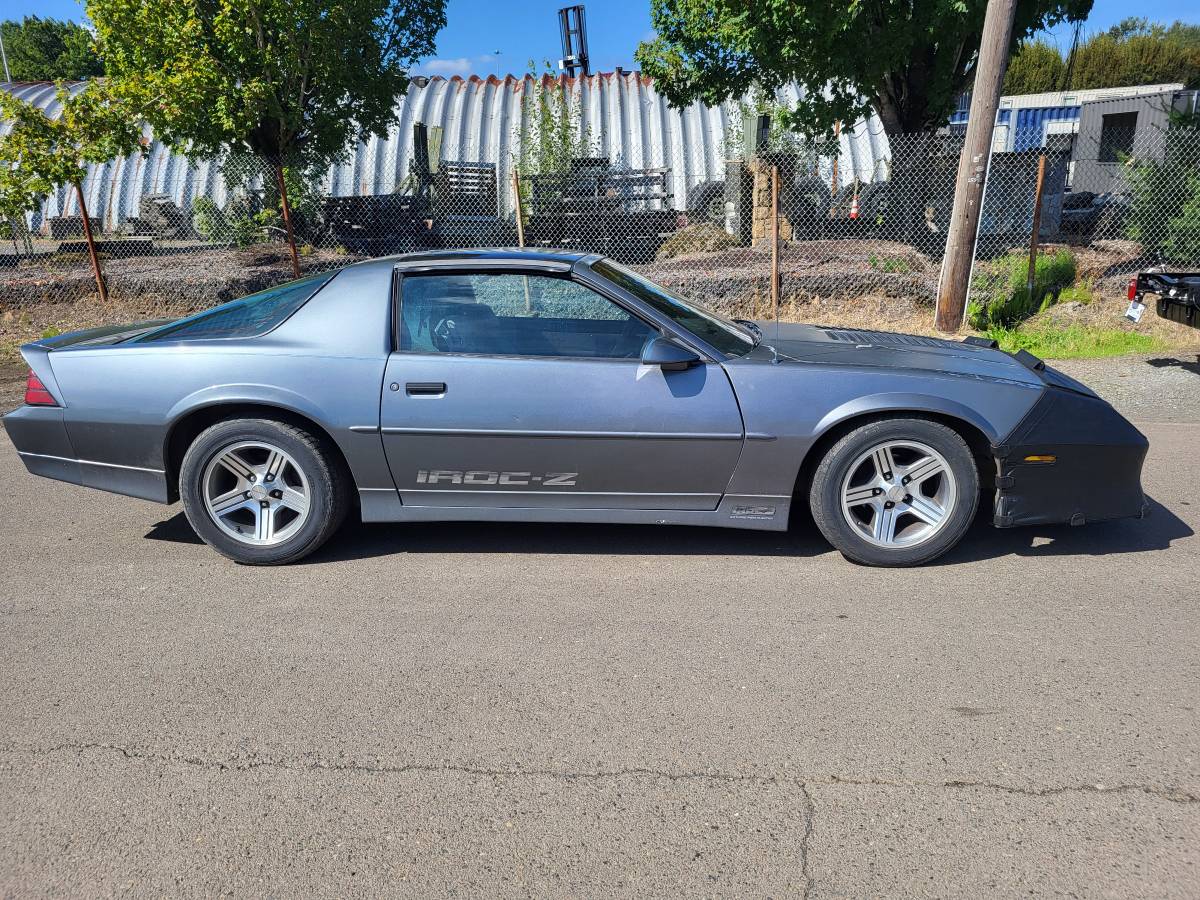 Chevrolet-Camaro-1988