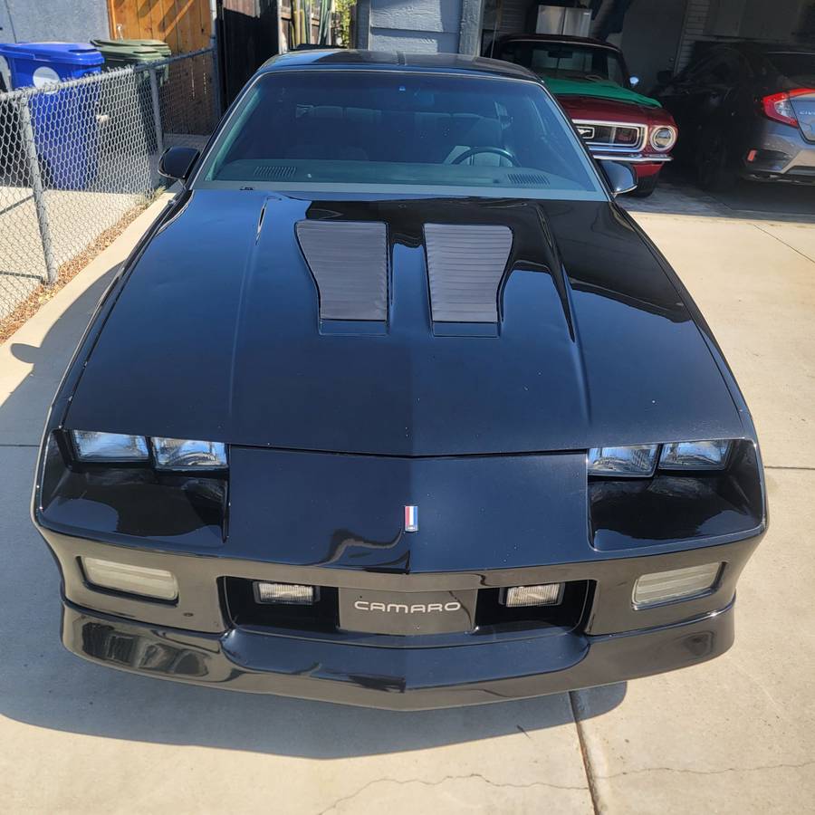 Chevrolet-Camaro-1989-black