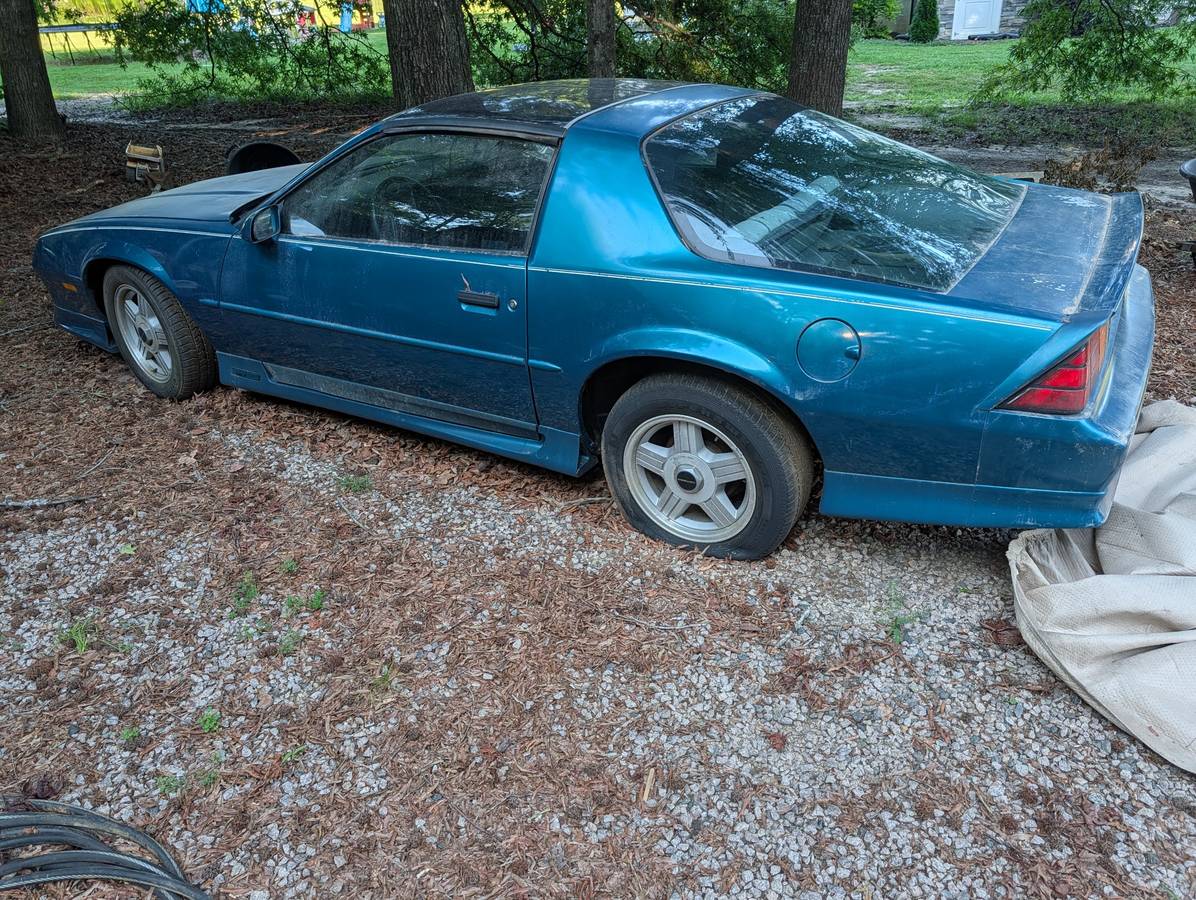 Chevrolet-Camaro-1991-green
