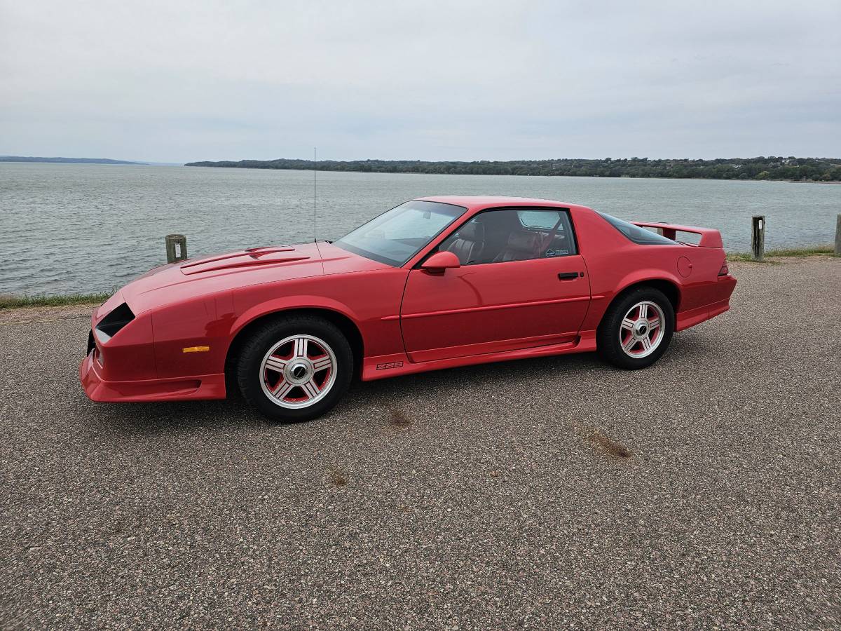 Chevrolet-Camaro-1991-red