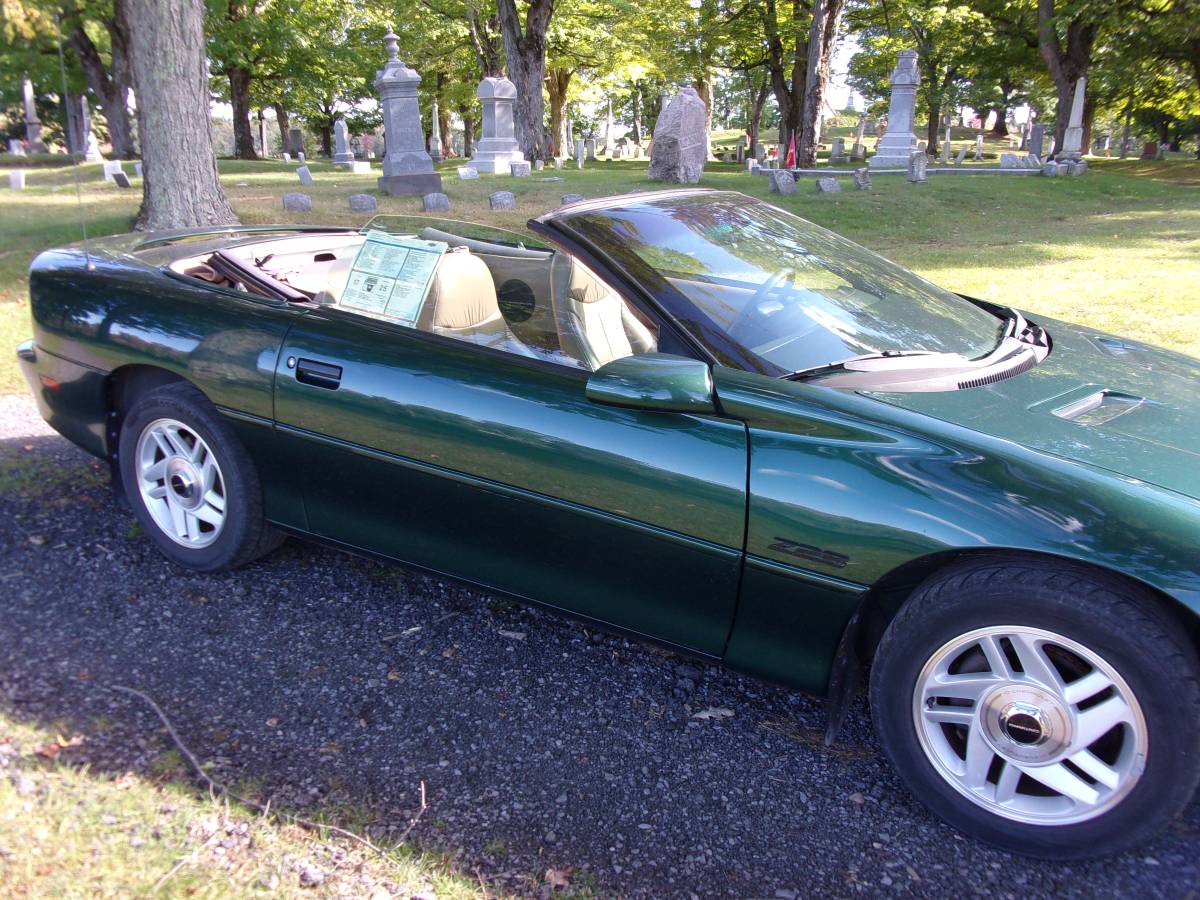 Chevrolet-Camaro-1995-green