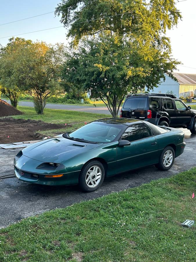Chevrolet-Camaro-1995-green