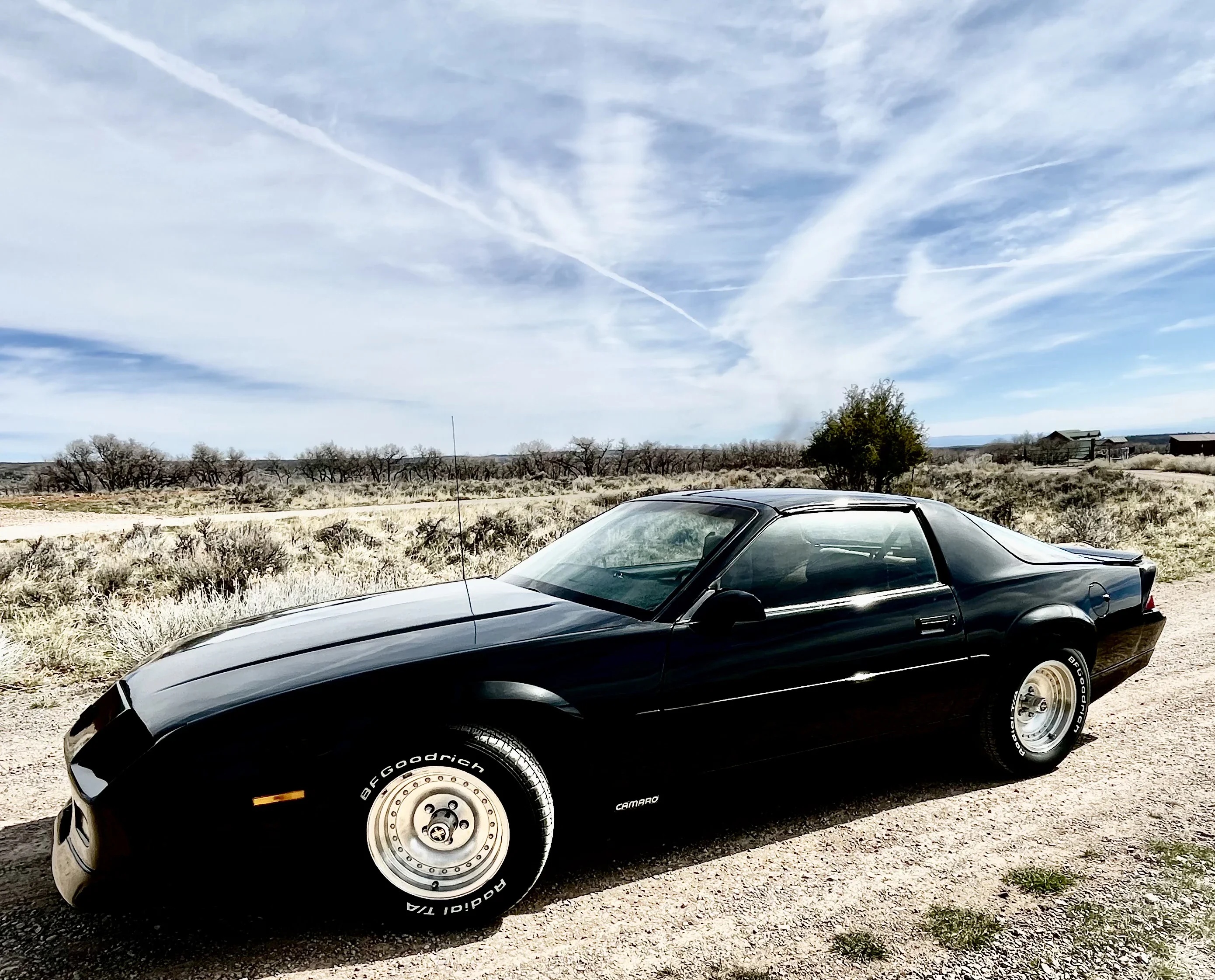 Chevrolet-Camaro-coupe-1988-Black-Beige