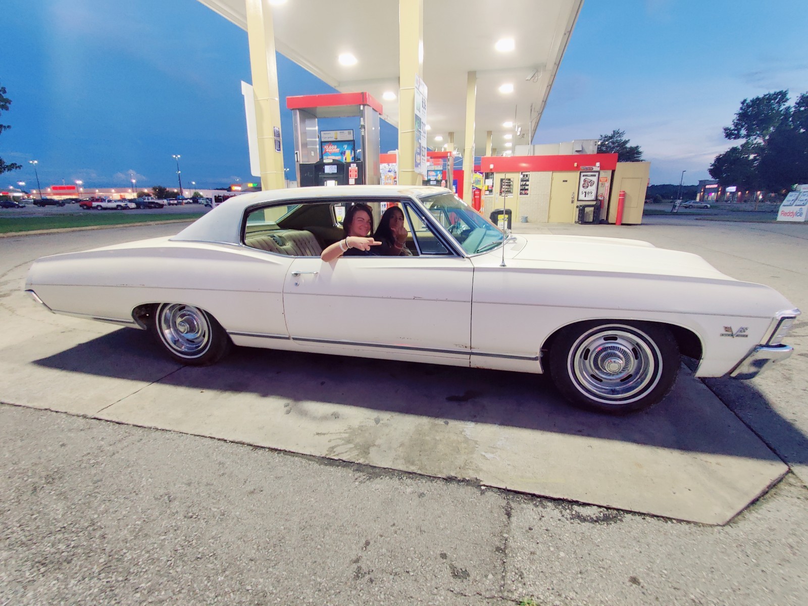 Chevrolet-Caprice-1967
