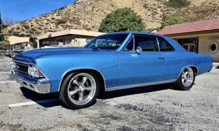 Chevrolet-Chevelle-1966-Sedan-Black