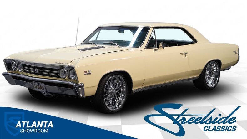 Chevrolet-Chevelle-1967-Butternut-Yellow-Black