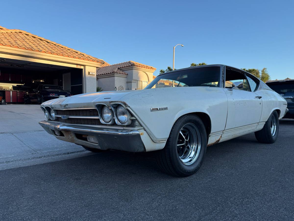 Chevrolet-Chevelle-1969-white
