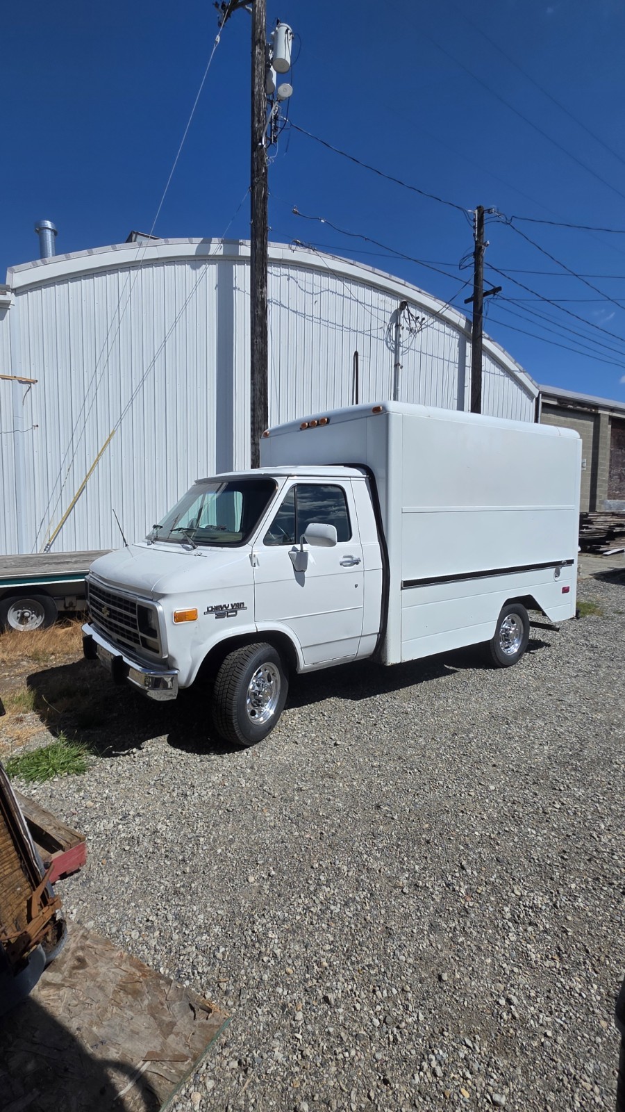 Chevrolet-Chevy-G30-Cube-Van-1993-Cab-Chassis-Tan
