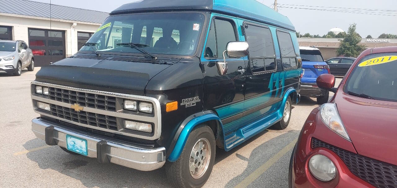 Chevrolet-Chevy-van-1994-Black