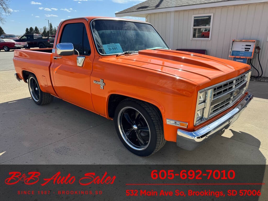 Chevrolet-Ck-1500-1985-Orange-Tan
