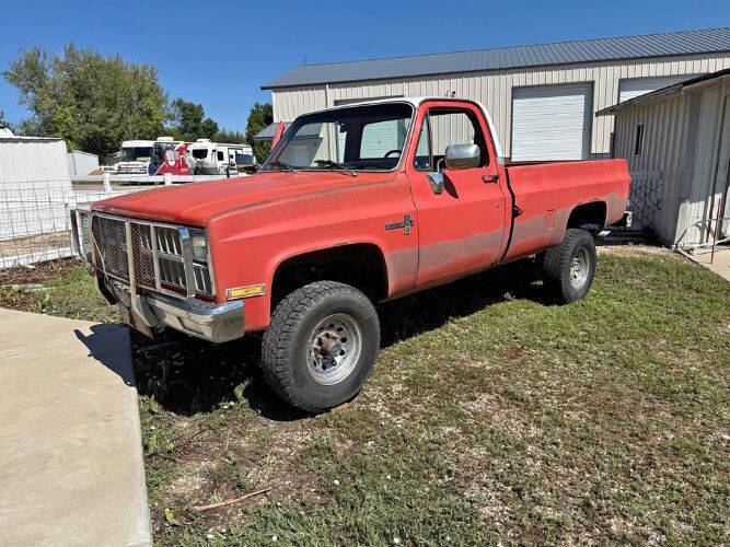 Chevrolet-Ck-20-series-1981-Red